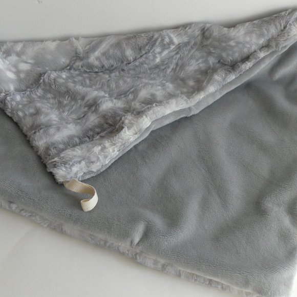 Gray Fawn Pet Comforting Calming Blanket - Picture 4 of 7